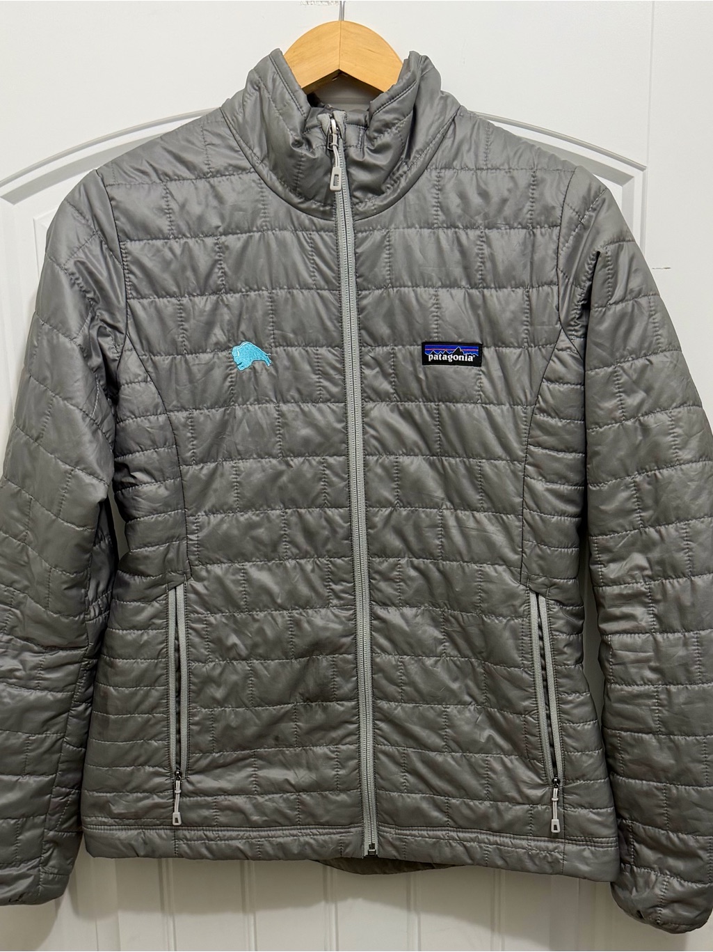 Patagonia Women's Nano Puff Jacket, Slate Gray, Size Small, 84217